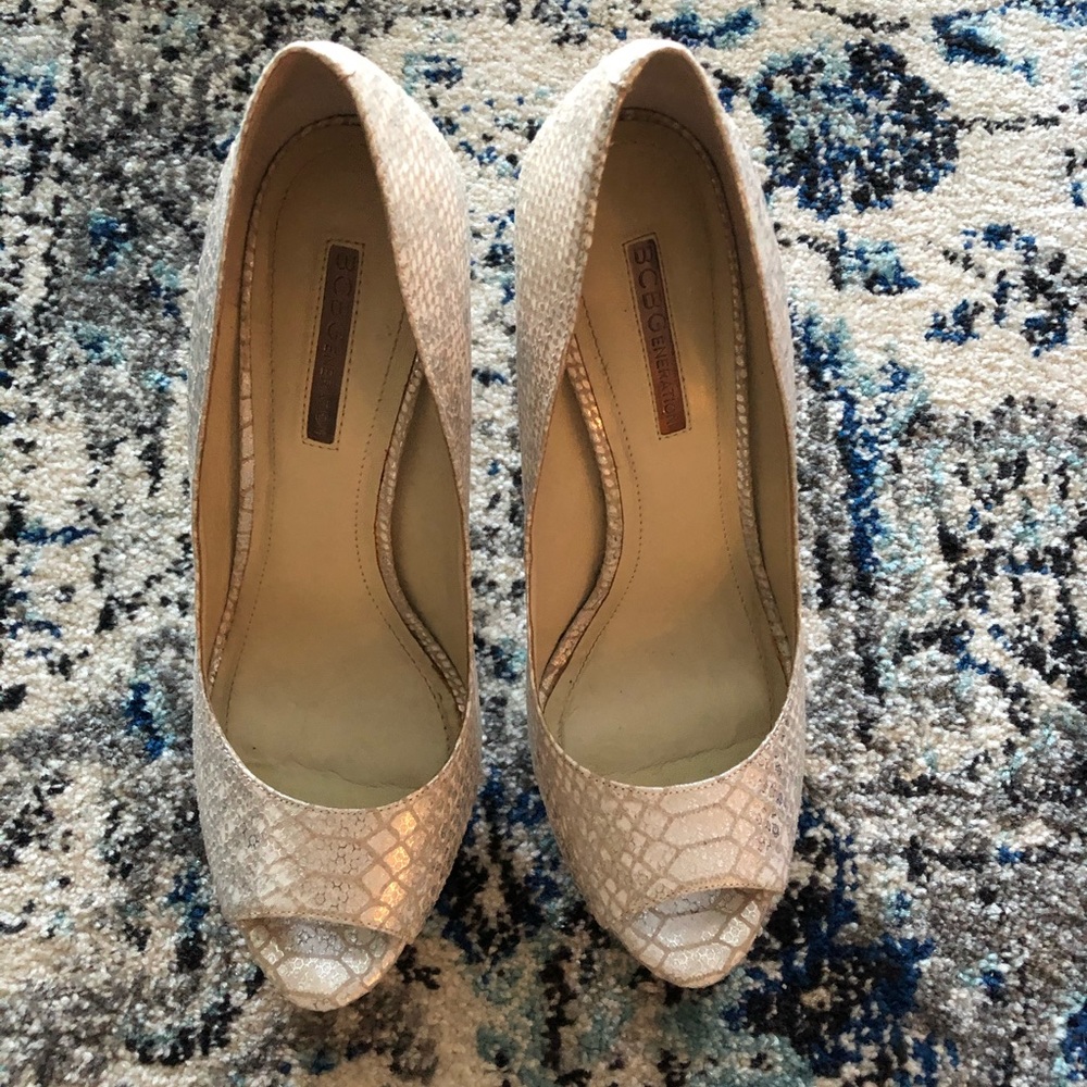Bcbgeneration Platform Heels Python Silver 38/8 - image 1